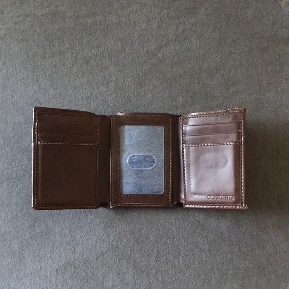 DOCKERS MENS WALLET - Picture 1 of 5